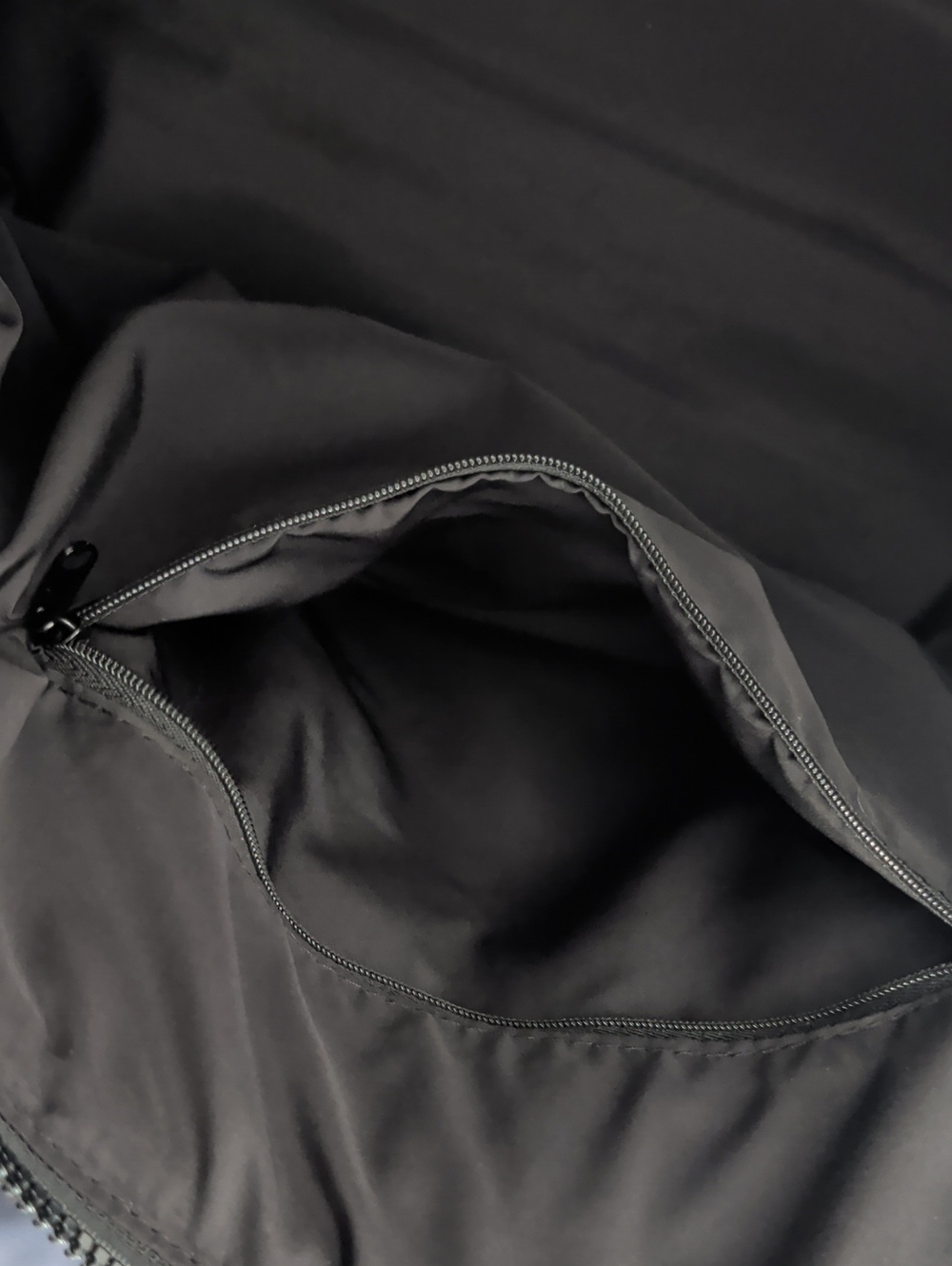 Wilo the Label  Multipocket Weekender Bag - Picture 14 of 14